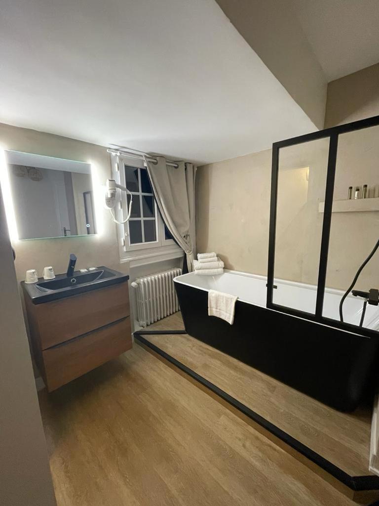 Hotel De La Mer - Deauville Blonville - Boutique Hotel De Charme Vue Mer Ou Campagne - Acces Direct Plage エクステリア 写真